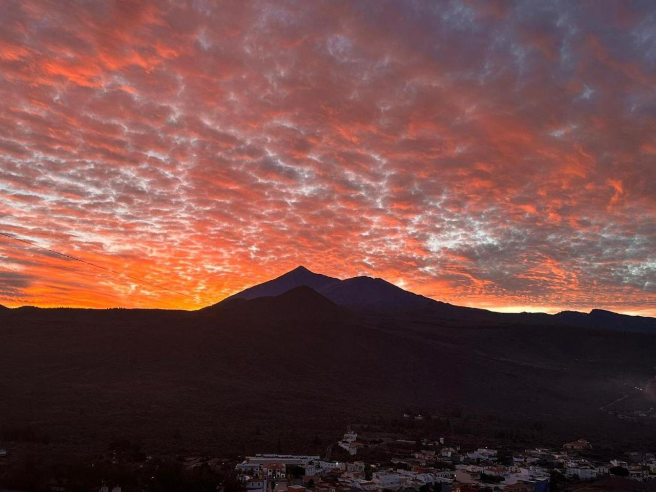 Apto Increible, Acogedor, Luminoso De Ambiente Muy Relajante Con Excelentes Vistas Y Servicios/ Amazing Apt With Sunset Lovely Views Lägenhet Costa Adeje  Exteriör bild